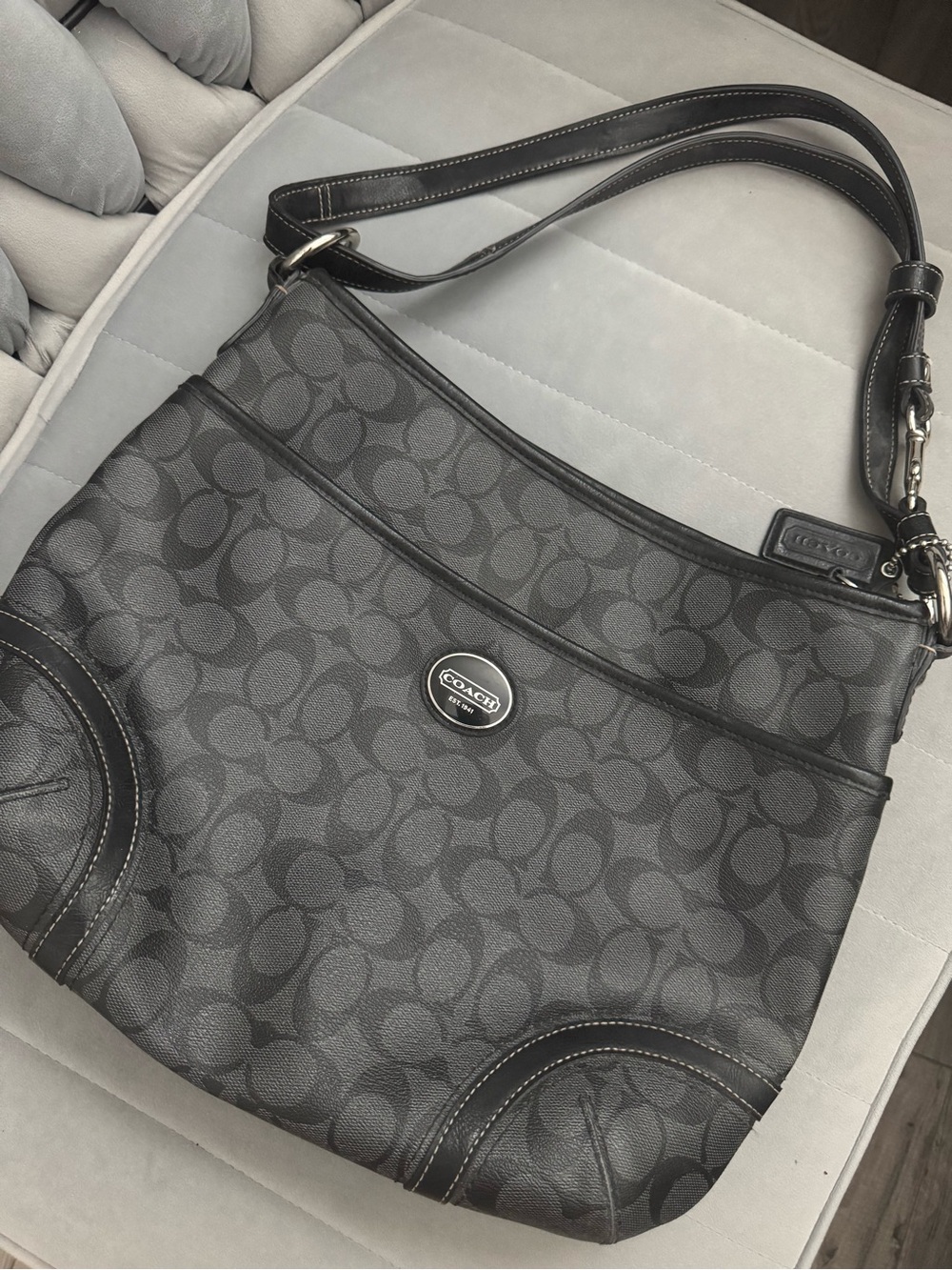 Coach Gray Signature leather Shoulder Bag